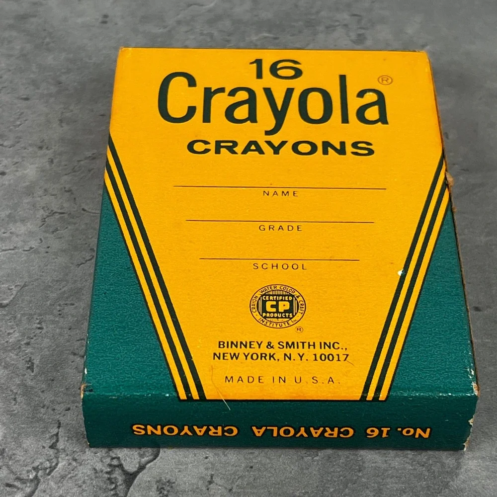 Vintage Crayola 16 Crayons Binney & Smith No 16 Different Brilliant Colors USA